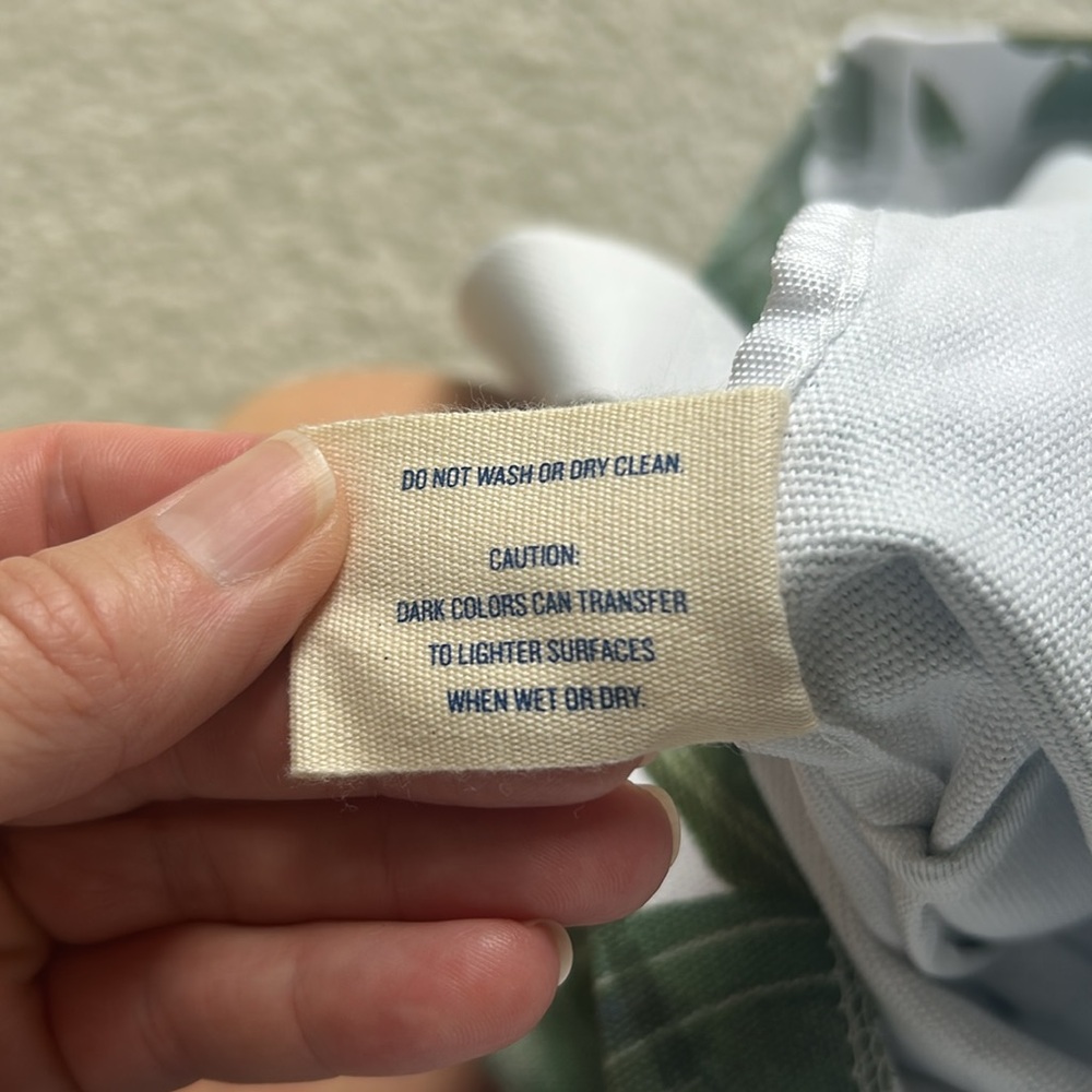 Tommy Bahama Tropical Tote Bag - Picture 10 of 11